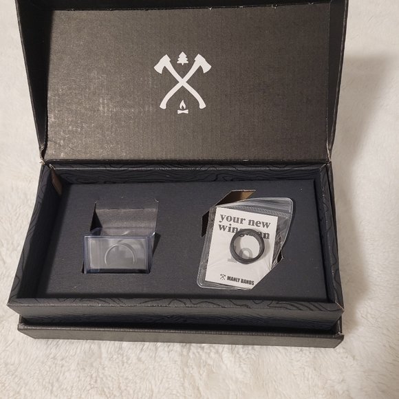 Manly Bands 'The Storyteller' ring - Picture 5 of 5